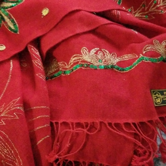 Pashmina hand made shawl - Picture 2 of 3